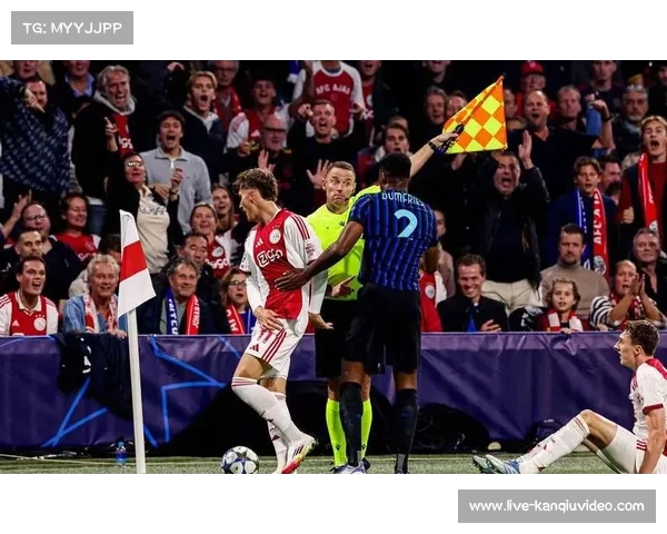 伊萨克头球破门，纽卡斯尔联3-0完胜本菲卡