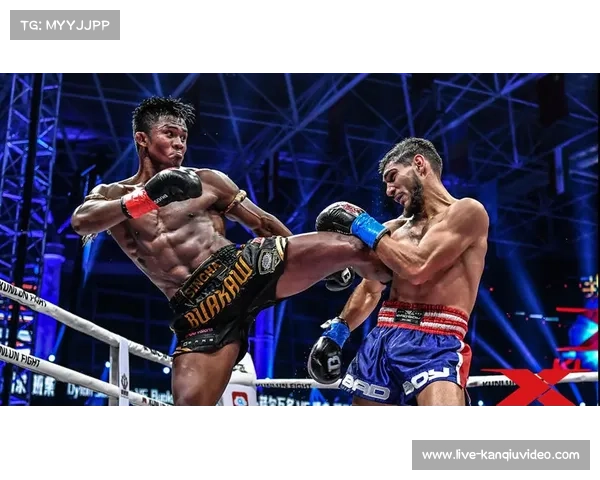 华云擂70KG级自由搏击，黄渝杰迎战摩洛哥对手北非风格挑战。