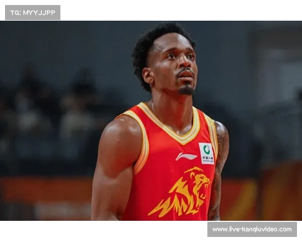 广厦主场97-90力克上海,布朗41分引领攻防转换